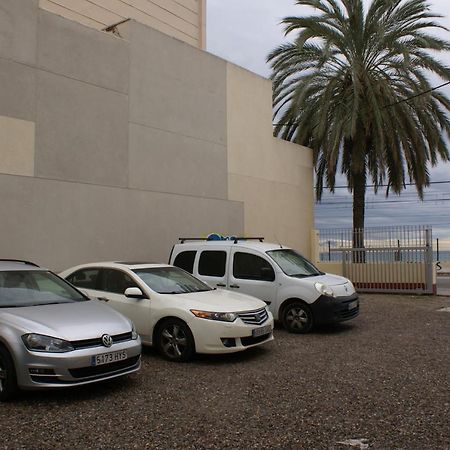 Vila De Premia Premiá de Mar Екстериор снимка