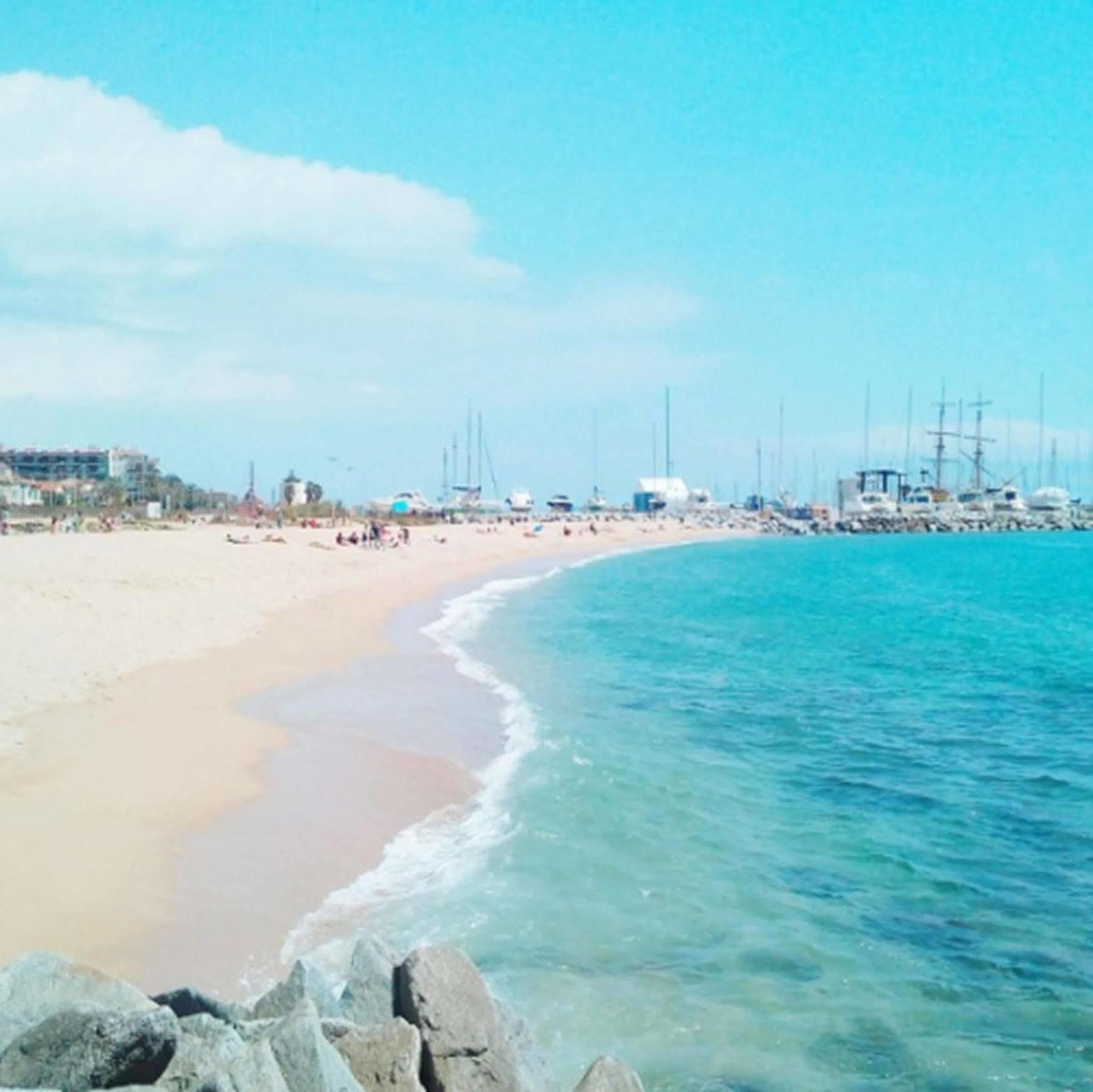 Vila De Premia Premiá de Mar Екстериор снимка